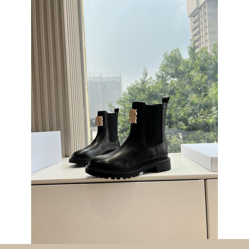 ch**an D*or boots